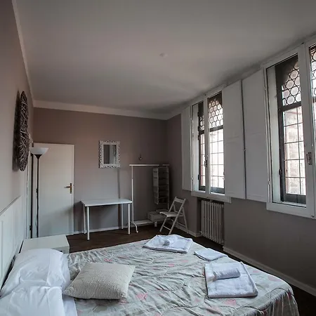 Myroom Palazzo Pepoli Pensjonat Bolonia